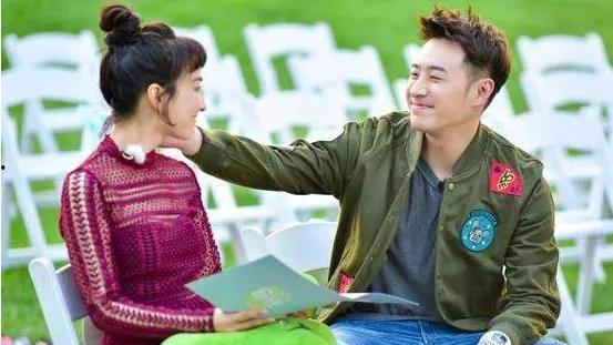 我们相爱吧吃瓜,揭秘明星情侣甜蜜背后的秘密